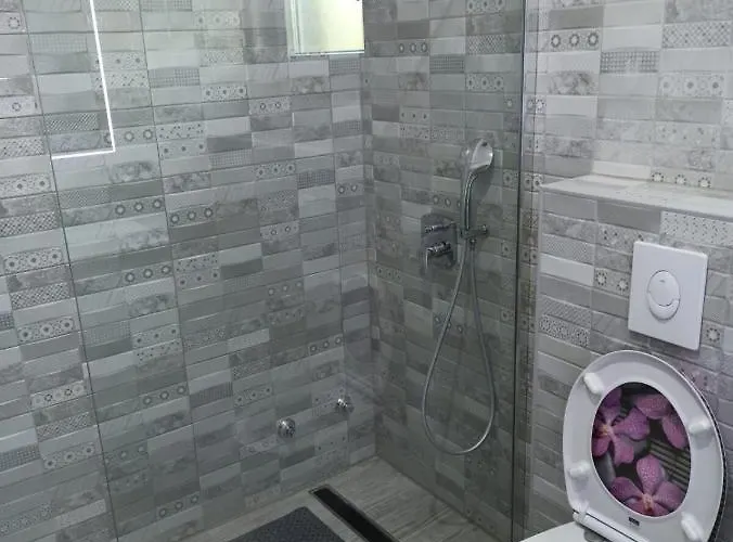 Family Friendly House With A Swimming Pool Biograd Na Moru, Biograd - 21582 בית נופש *